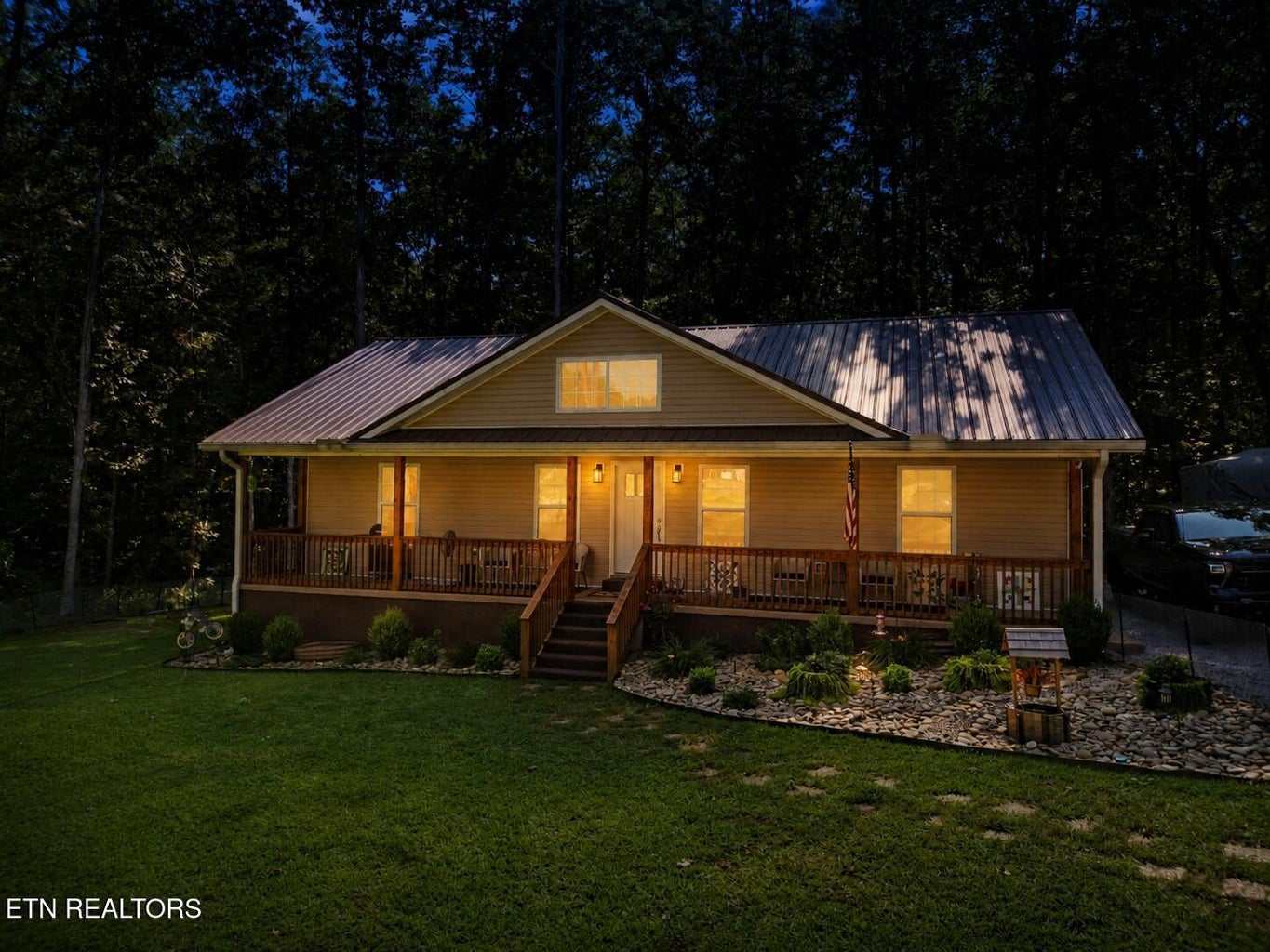 2067 Allardt Tinch Rd, Jamestown, TN 38556